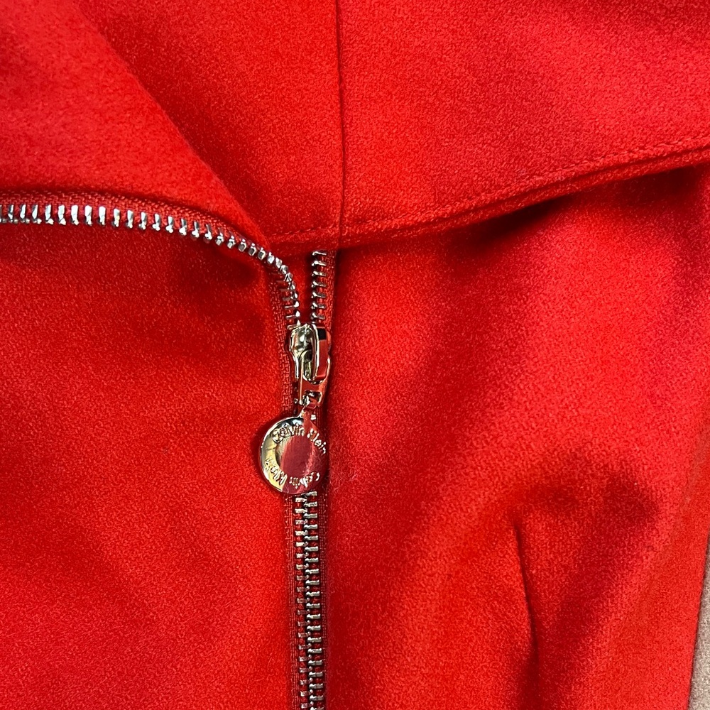 NWT - Calvin Klein Vibrant Red and Tan Trench Coat - Picture 4 of 12